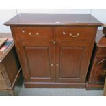 19TH CENTURY STYLE MAHOGANY CABINET OF 2 DRAWERS OVER 2 PANEL DOORS WIDTH 97 CM X HEIGHT 105 CM