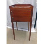 19TH CENTURY MAHOGANY BEDSIDE CABINET WITH 3/4 GALLERY TOP ON SQUARE TAPERED SUPPORTS - 77CM TALL