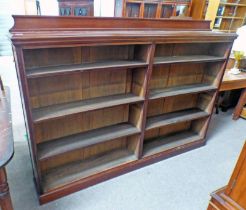 19TH CENTURY MAHOGANY OPEN BOOKCASE WITH ADJUSTABLE SHELVES MARKED WYLIE & LOCHHEAD, GLASGOW,