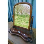 19TH CENTURY MAHOGANY DRESSING TABLE MIRROR