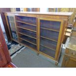 MAHOGANY BOOKCASE CENTRAL OPEN ADJUSTABLE SHELVES FLANKED BY 2 GLASS PANEL DOORS WITH SHELVED