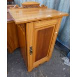 LATE 19TH CENTURY WALNUT SINGLE DOOR BEDSIDE CABINET,