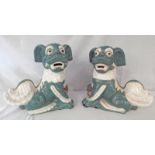 PAIR OF CHINESE PORCELAIN FU DOGS.