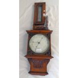 LATE 19TH EARLY 20TH CENTURY OAK ANEROID BAROMETER