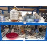 SELECTION OF VARIOUS ITEMS INCLUDING SCALES, MANTLE CLOCKS,