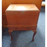 LATE 19TH CENTURY MAHOGANY SEWING BOX WITH LIFT-TOP OVER 2 DRAWERS ON QUEEN-ANNE SUPPORTS