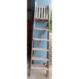 WOODEN STEP LADDER