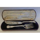 CASED PAIR VICTORIAN SILVER FISH SERVERS WITH PIERCED & FLORAL DECORATION,