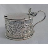 VICTORIAN IRISH SILVER MUSTARD POT WITH FLORAL DECORATION & GLASS LINER BY E JOHNSON DUBLIN 1887