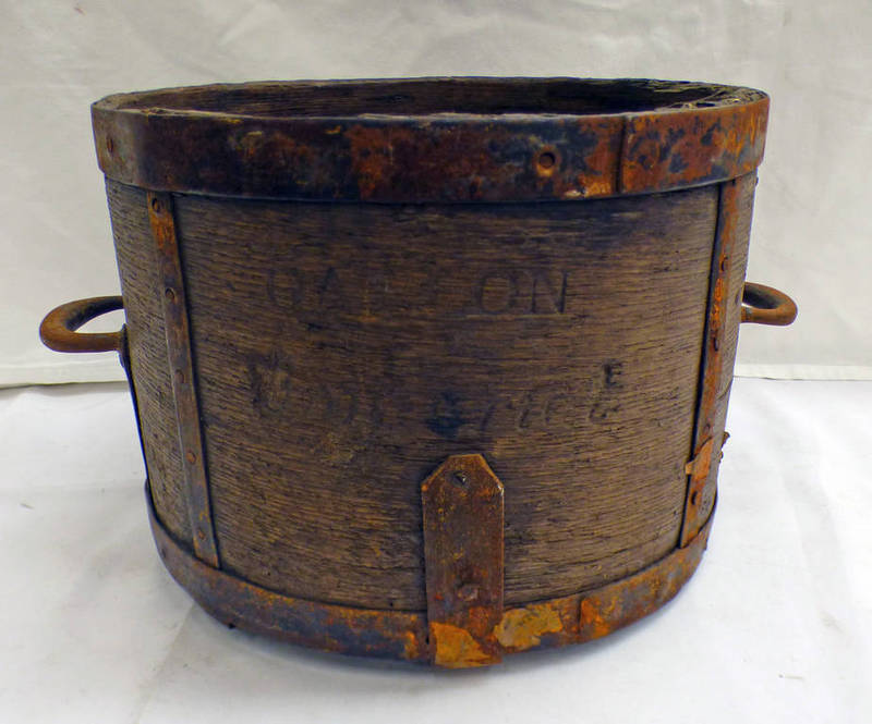 18TH / 19TH CENTURY METAL AND WOOD PAIL / BUCKET,