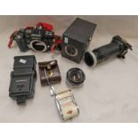 SELECTION OF CAMERAS AND ACCESSORIES TO INCLUDE NUSTYLE NO2 BOX CAMERA,