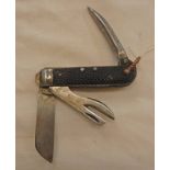 WORLD WAR TWO CLASP KNIFE BY WATTS,