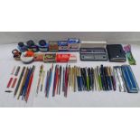 LARGE SELECTION OF PARKER & OTHER FOUNTAIN PENS, METAL KNIVES,