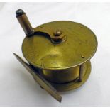 FARLOW 2 1/2 IN BRASS WINCH REEL WITH LEVER ARM Condition Report: Crank handle