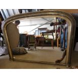 19TH CENTURY GILT FRAMED OVERMANTLE MIRROR WITH DECORATIVE CARVING HEIGHT 73 CM X WIDTH 98 CM