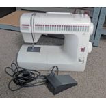 TOYOTA SEWING MACHINE WITH FOOT PRESS