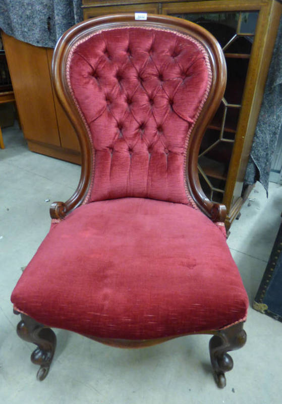 19TH CENTURY MAHOGANY FRAMED BUTTON BACK LADIES ARMCHAIR ON CABRIOLE SUPPORTS