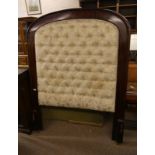VICTORIAN MAHOGANY FRAMED HEADBOARD WITH DECORATIVE BUTTON BACK PADDED PANEL - WIDTH 139CM
