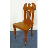 EARLY 20TH CENTURY OAK CHAIR WITH CARVED DECORATION ON TURNED SUPPORTS