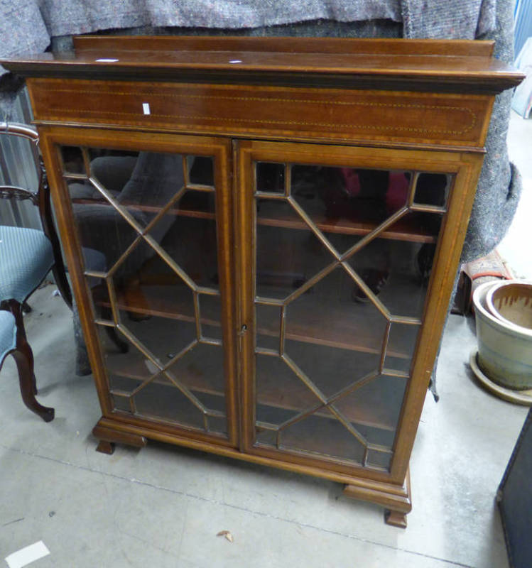 LATE 19TH CENTURY INLAID MAHOGANY BOOKCASE WITH 2 ASTRAGAL GLASS PANEL DOORS AND ADJUSTABLE SHELVES