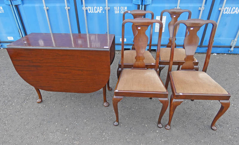 MAHOGANY DROP LEAF DINING TABLE ON QUEEN-ANNE SUPPORTS AND SET OF 4 MAHOGANY DINING CHAIRS.