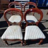 SET OF 4 19TH CENTURY MAHOGANY BALLOON BACK DINING CHAIRS ON TURNED SUPPORTS