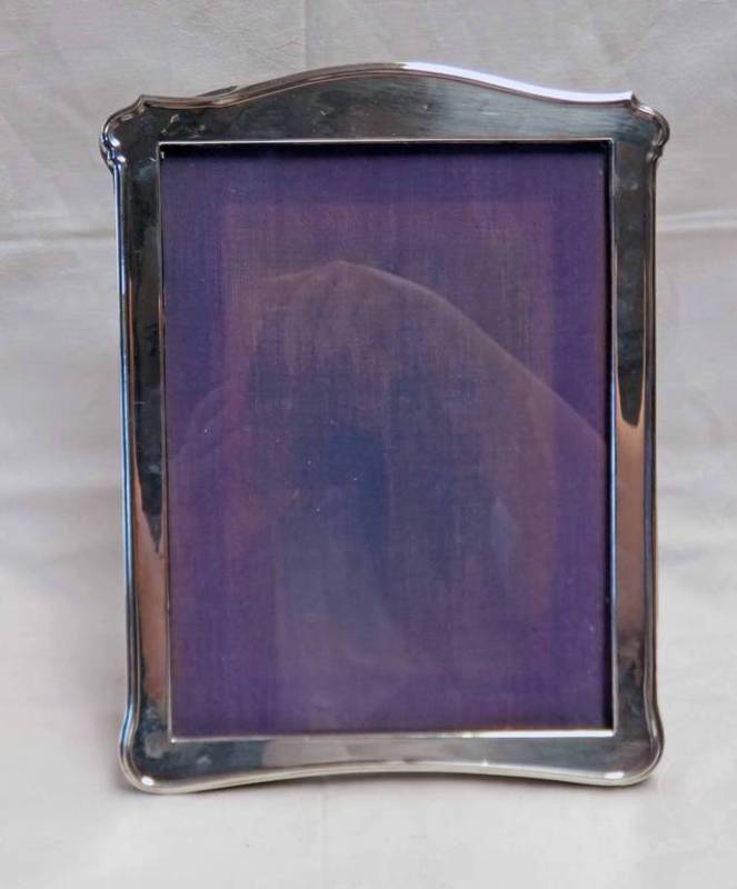 ART NOUVEAU SILVER PHOTO FRAME WITH OAK EASEL BACK - 25.