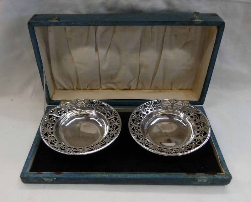 PAIR OF INDIAN SILVER BON BON DISHES WITH PIERCED BORDER BY WARNER BROTHERS DELHI CIRCA 1920 - 190