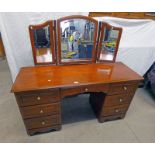 MAHOGANY DRESSING TABLE WITH 3 MIRRORS OVER 7 DRAWERS,