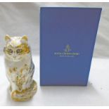 ROYAL CROWN DERBY CAT WITH GOLD SEAL 14 CM TALL WITH BOX Condition Report: Overall