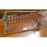 MAHOGANY BOOK STAND WITH DECORATIVE CARVED ENDS & TURNED DECORATION 40CM LONG