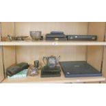 SELECTION OF SILVER PLATED WARE INCLUDING CASED CUTLERY, AYNSLEY CAKE PLATE & SERVER,