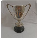 CURLING INTEREST : LARGE SILVER 2 - HANDLED TROPHY - THE GUTHRIE CUP , STRACATHRO CURLING CLUB,