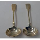 PAIR OF VICTORIAN SILVER FIDDLE PATTERN SAUCE LADLES,