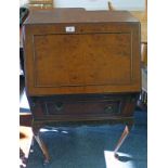 WALNUT BUREAU WITH FALL FRONT OVER SINGLE DRAWER ON QUEEN ANNE SUPPORTS,