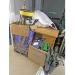 2 BOXES & 1 BUCKET OF VARIOUS GARDEN TOOLS TO INCLUDE JUMP START KIT, BOSCH ELECTRIC HEDGE TRIMMER,