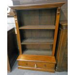 19TH CENTURY MAHOGANY OPEN BOOKCASE WITH ADJUSTABLE SHELVES AND ONE DRAWER TO BASE 148 CM TALL X 97