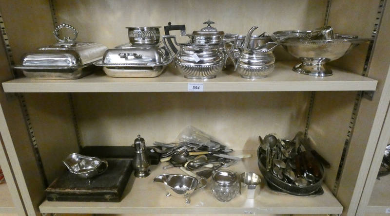 SELECTION OF SILVER PLATED WARE INCLUDING 3 PIECE TEASET, ENTREE DISHES,