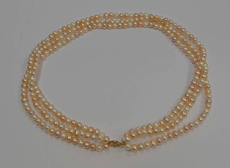 TRIPLE STRAND 3-TONE CULTURED PEARL NECKLACE - 23 CM