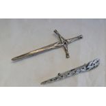 SCOTTISH SILVER LONG SWORD KILT PIN BY CELTIC ART ,