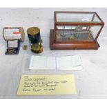 BAROGRAPH IN ITS GLAZED CASE WITH VARIOUS PARTS AND PAPER