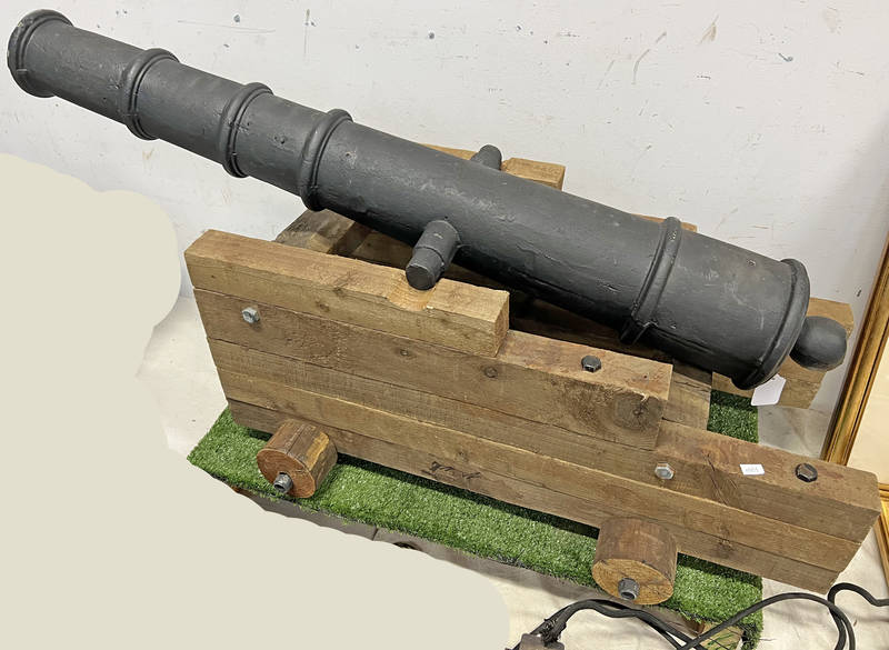 REPRODUCTION METAL CANNON ON 21ST CENTURY WOODEN CARRIAGE,