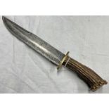 BOWIE STYLE KNIFE WITH 24CM LONG CLIP POINT BLADE AND ANTLER GRIP