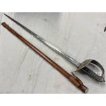 VICTORIAN 1897 PATTERN INFANTRY OFFICERS SWORD WITH 82 CM LONG SINGLE EDGED BLADE ETCHED WITH