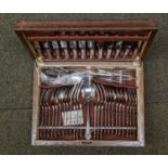 Quantity of assorted silver plated items, to include oak cased canteen of cutlery, claret jug,