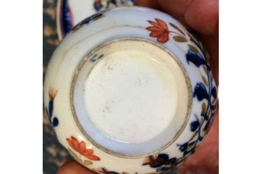 A Lowestoft Porcelain Tea Bowl and Saucer, circa 1770, painted in underglaze blue and overpainted in - Image 4 of 8