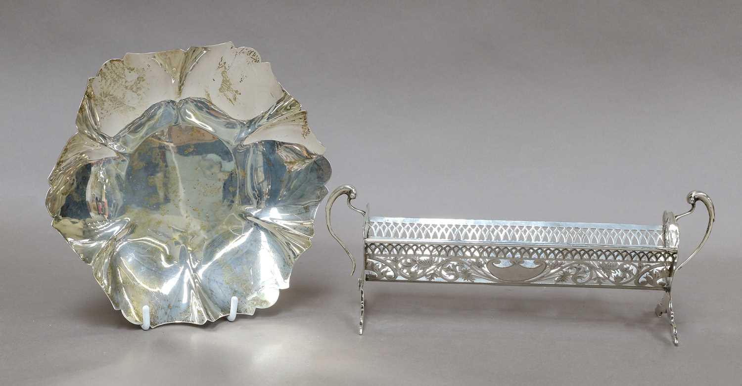 A George V Silver Dish, by Nathan and Hayes, Chester, 1913, pierced oblong and with two scroll
