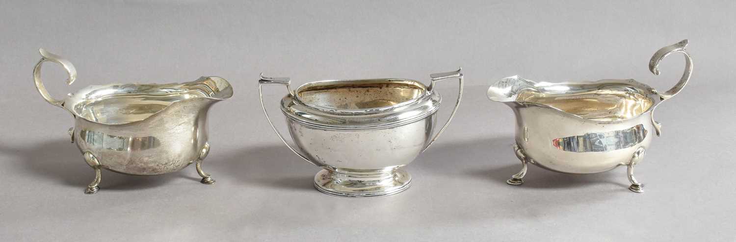 A Pair of George V Silver Sauceboats, by Cooper Brothers & Sons Ltd., Sheffield, 1925, each oval and