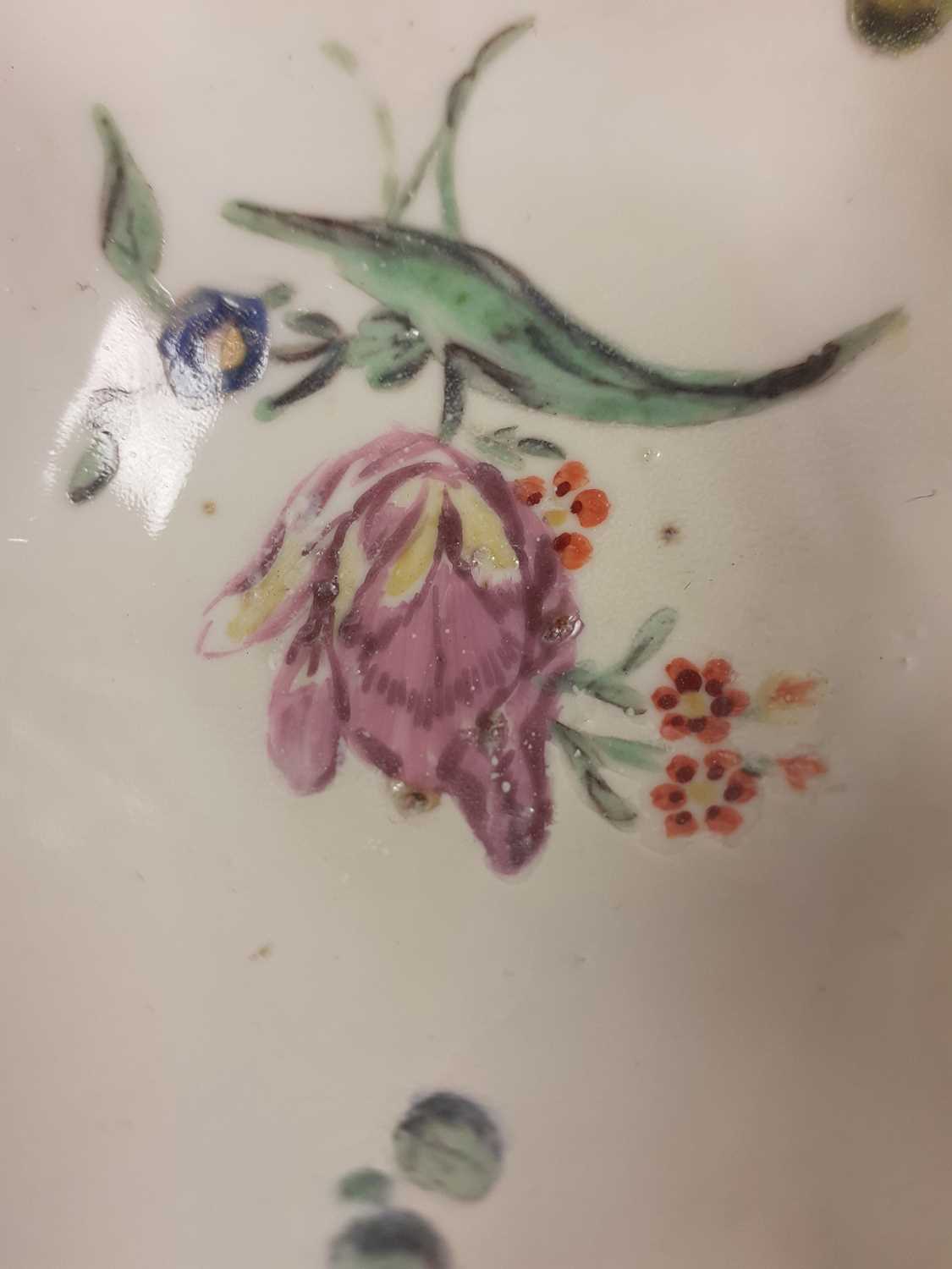 A Champions Bristol Porcelain Leaf-Shape Pickle Dish, circa 1775, painted with a spray of flowers - Image 6 of 8