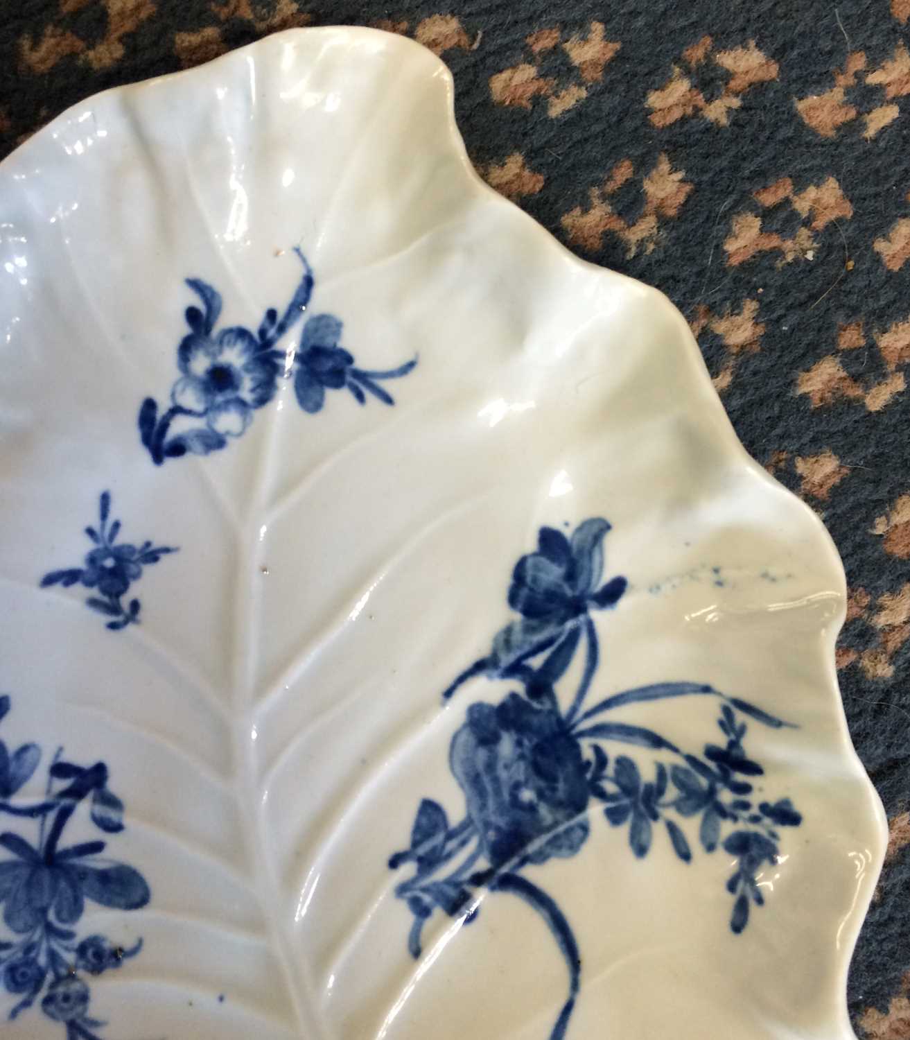 A Worcester Porcelain Leaf-Moulded Dish, circa 1758, painted in underglaze blue with the Rose and - Image 4 of 5